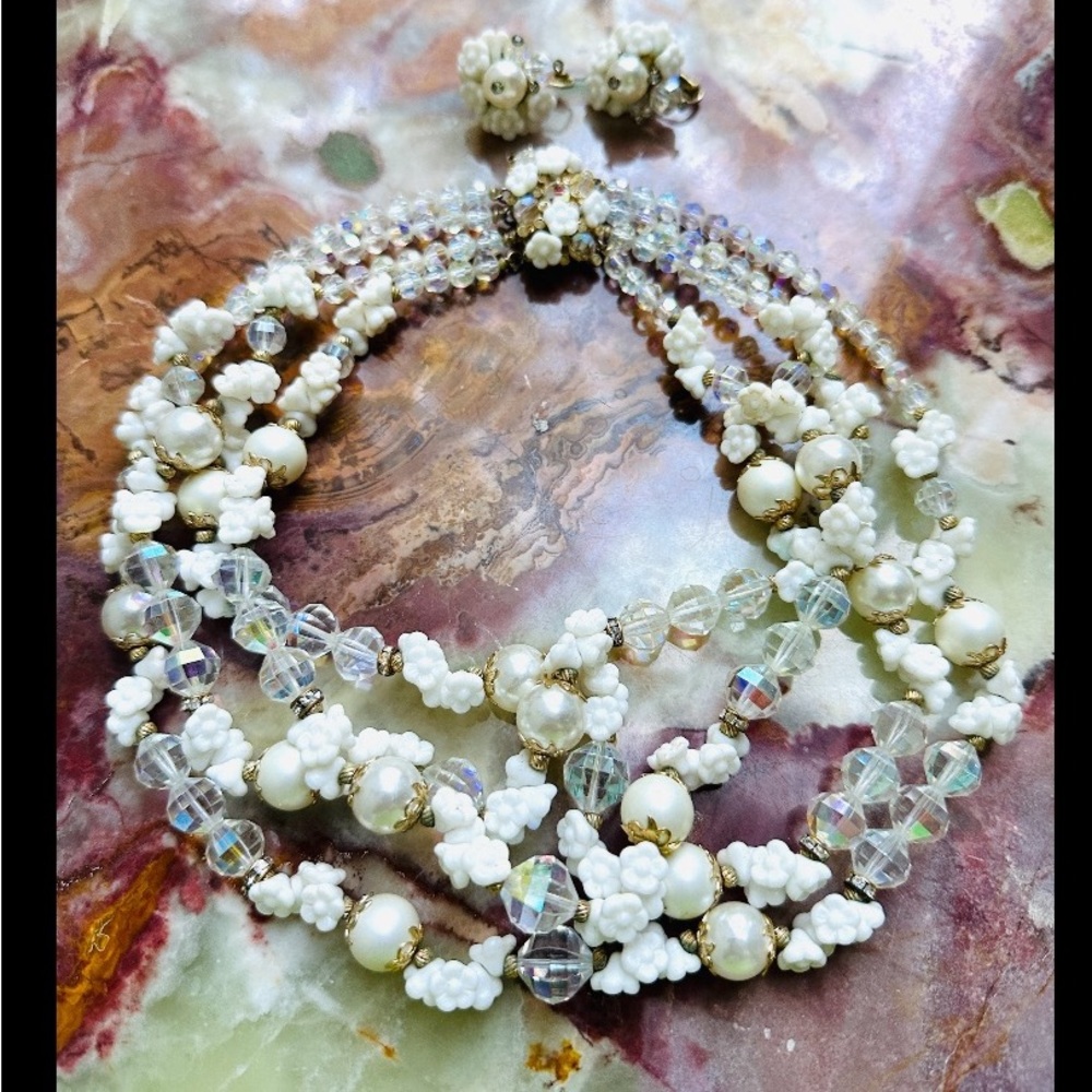 1960s VENDOME AB FLORAL MILK GLASS CRYSTAL PEARL STRAND NECKLACE EARRING SET MCM